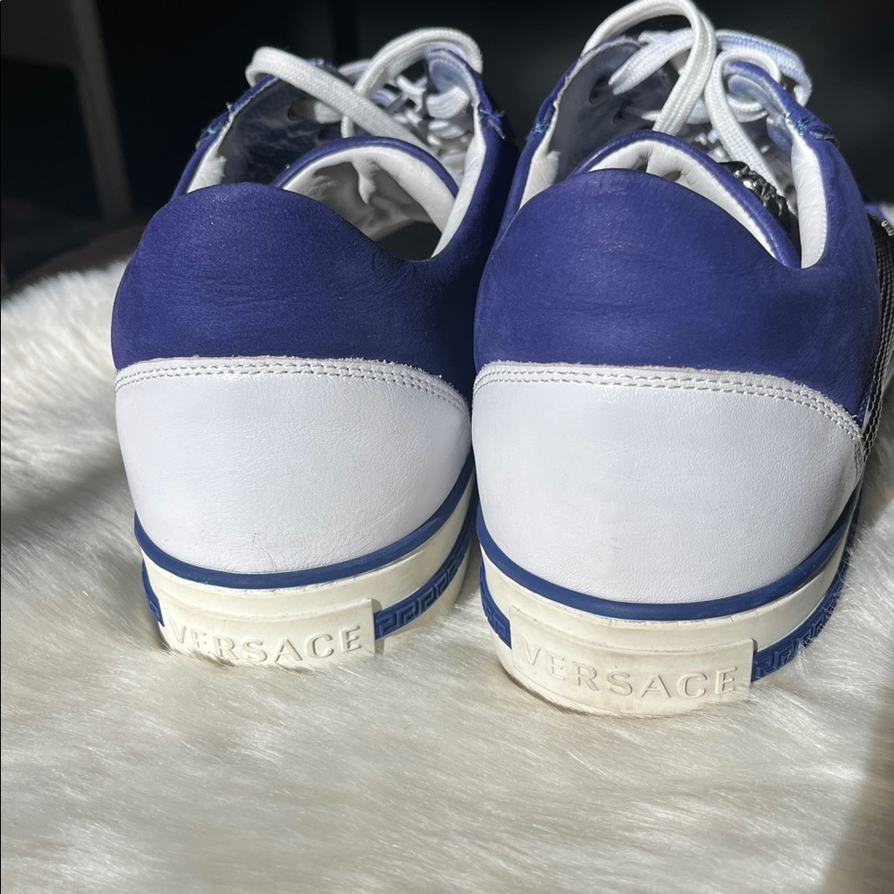 ✨ Authentic Vintage Versace Sneakers ✨ - Picture 6 of 8